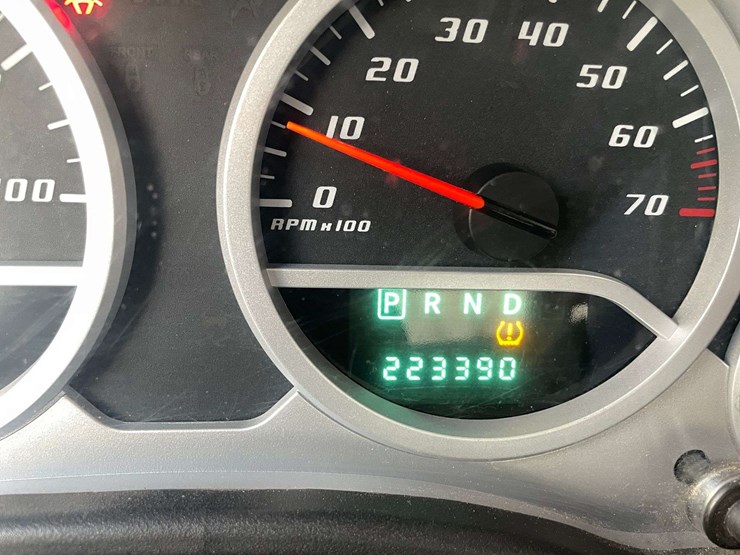 2010-jeep-wrangler-unlimited-sahara-image-26