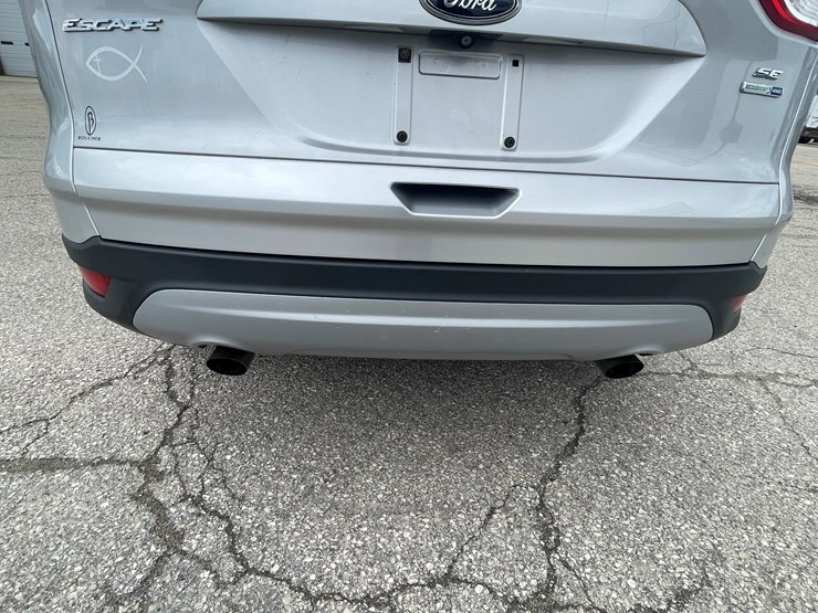 2015-ford-escape-image-18