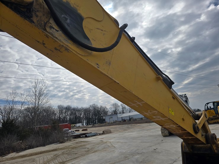 2013-caterpillar-324el-image-29