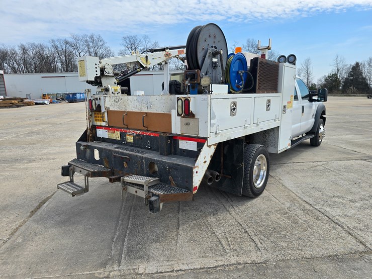 2013-ford-f550-image-9