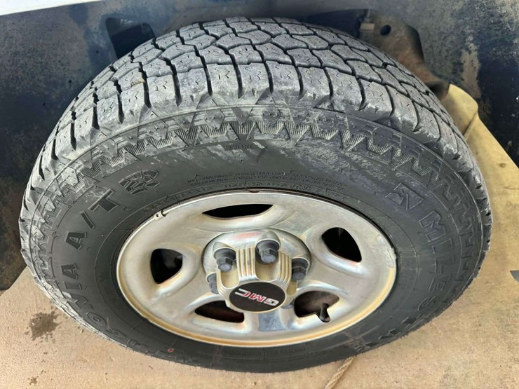 2004-chevrolet-1500-image-20