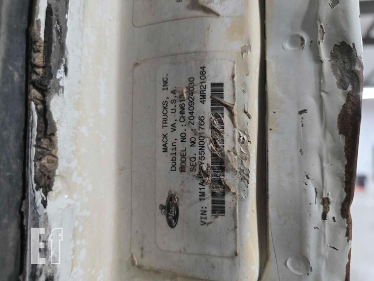2005-mack-chn613-image-28