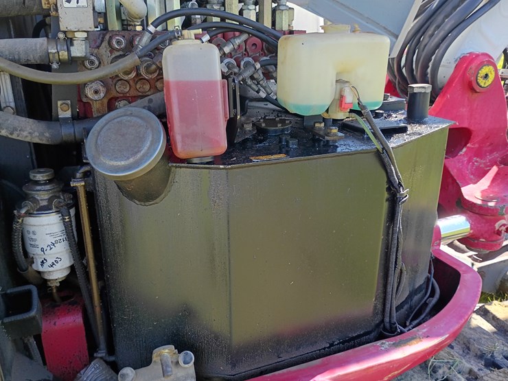 2011-takeuchi-tb285-image-26