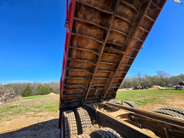 1998-mack-rd688s-image-36