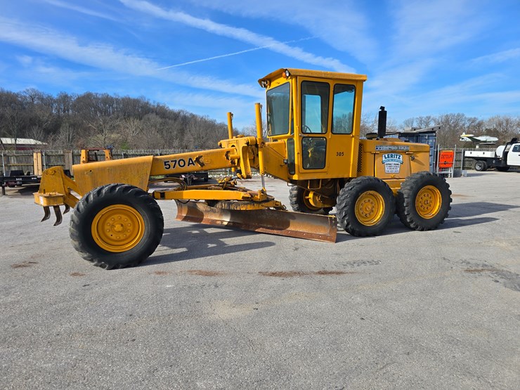 1971-deere-570a-image-4