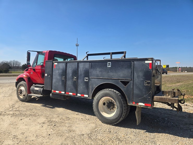 2007-international-durastar-4300-image-11