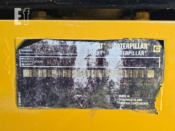 2017-caterpillar-326fl-image-39