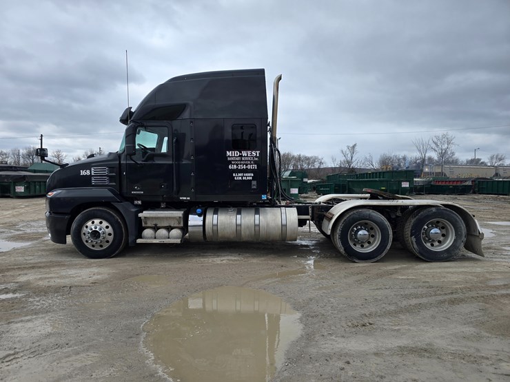 #22610-•-2019-mack-anthem-sleeper-truck-image-4