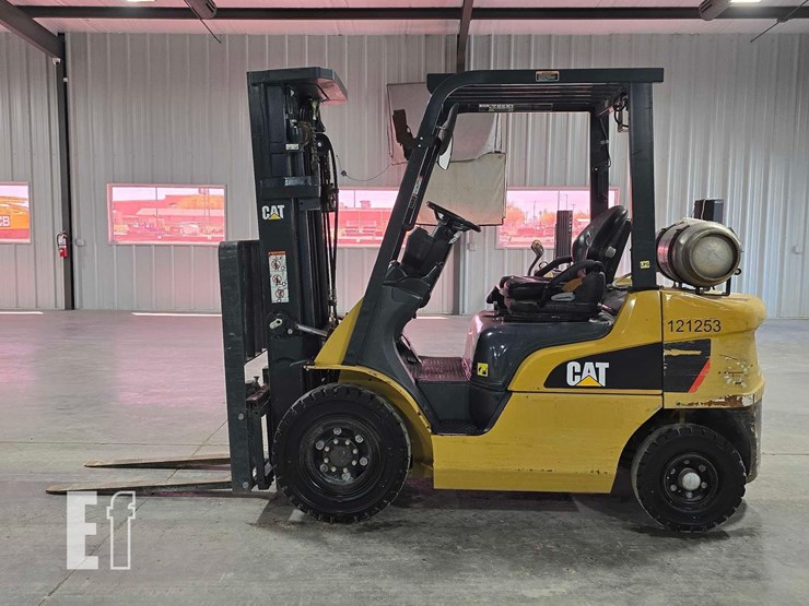 2021-caterpillar-gp25n-image-5