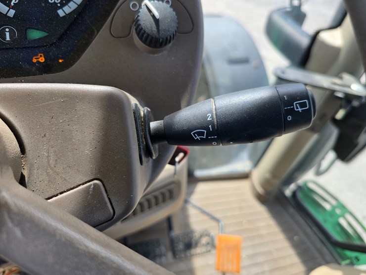 john-deere-6125r-image-65