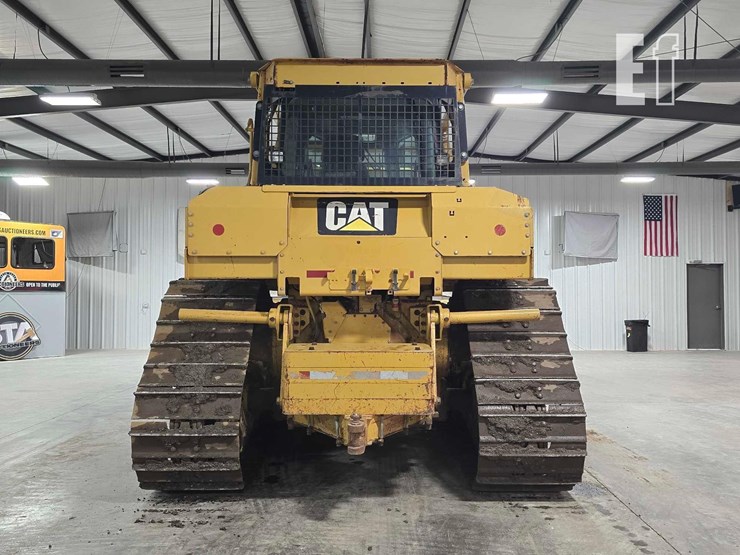 2011-caterpillar-d6t-xw-image-8