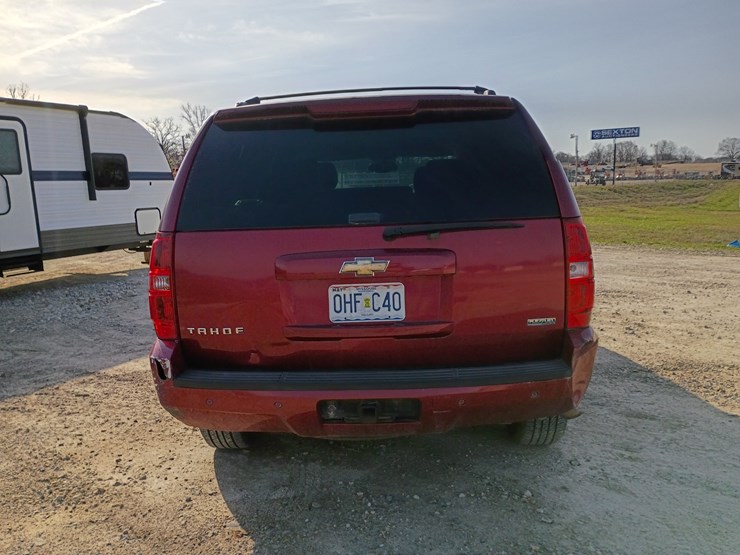 2010-chevrolet-tahoe-image-7