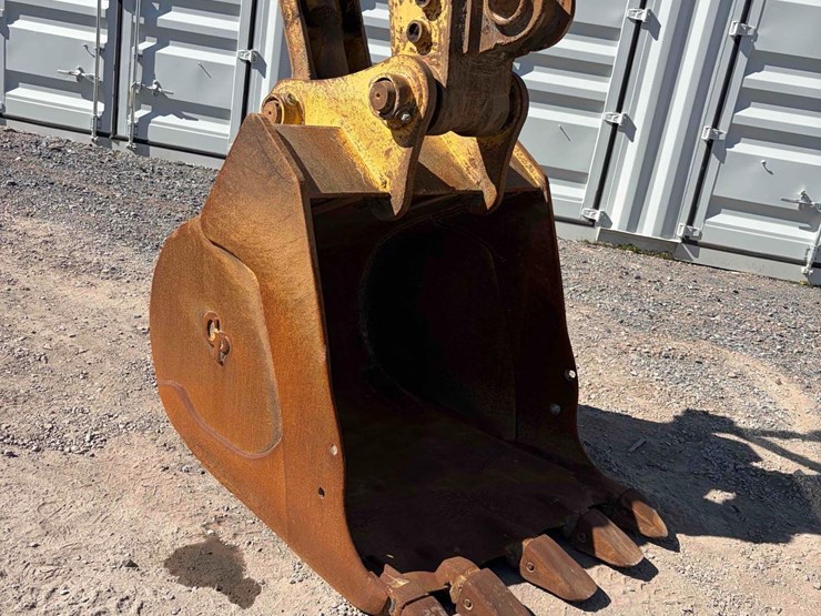 komatsu-pc200-lc-7-image-10