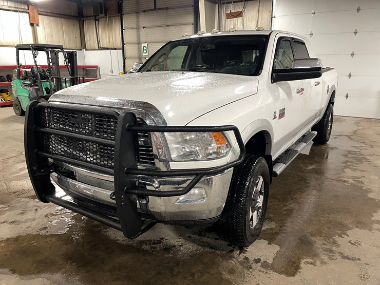 2012-dodge-3500-image-1