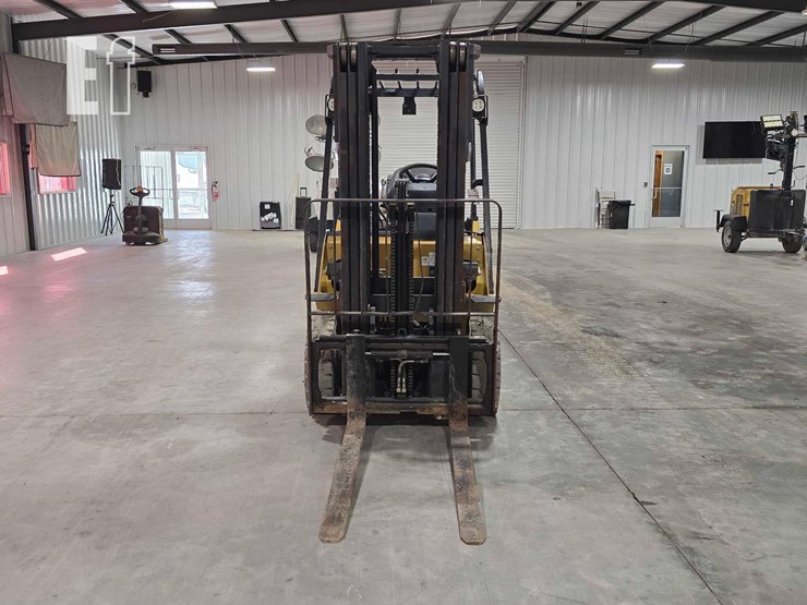 2021-caterpillar-gp25n-image-7