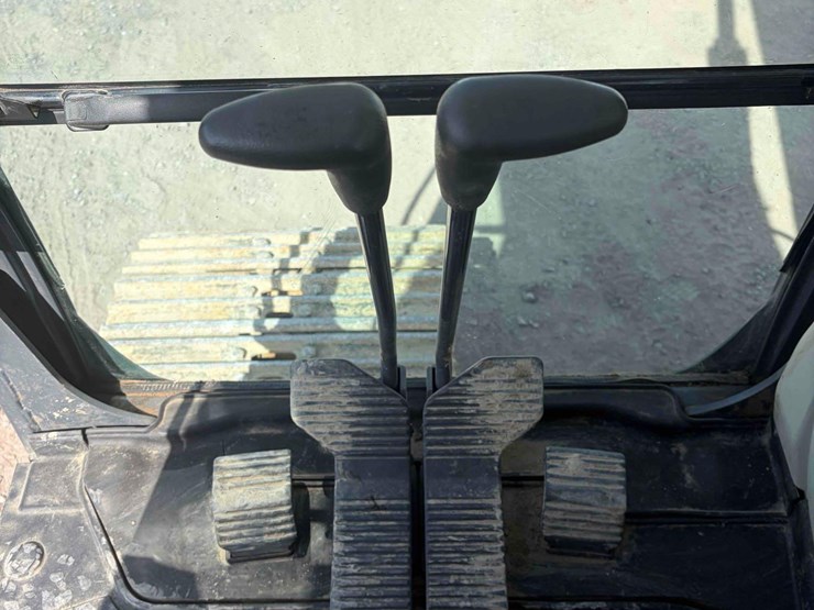 2012-kobelco-sk210-lc-9-image-16