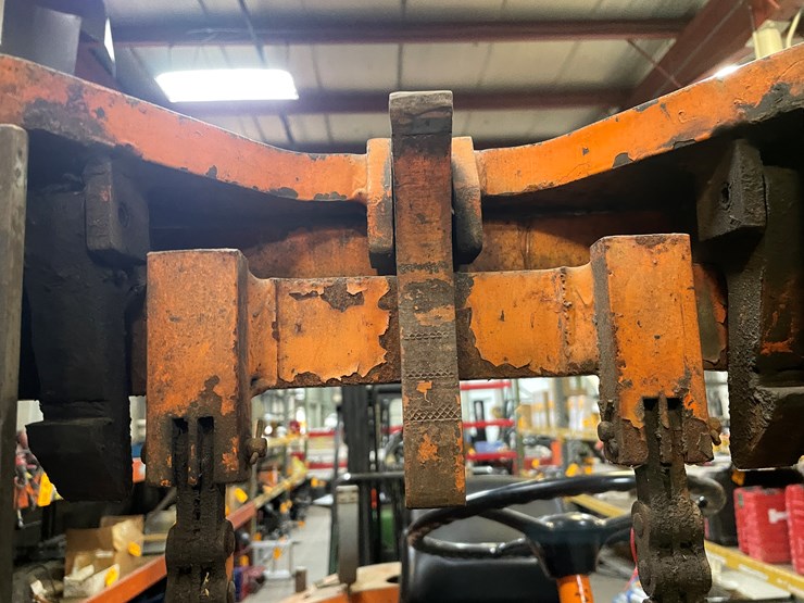 #1466-•-yale-5000-lb-lift-capacity-forklift-(pr4)-image-12