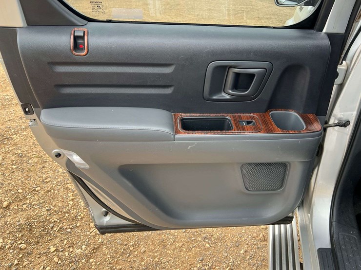 2007-honda-ridgeline-image-14