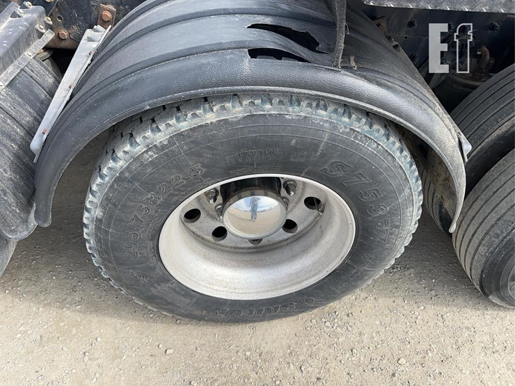 2005-kenworth-t800-image-50