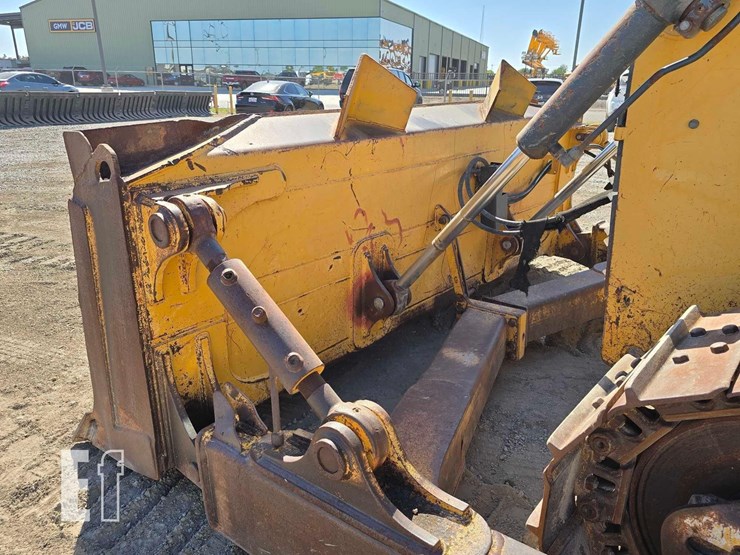 2008-deere-750j-image-12