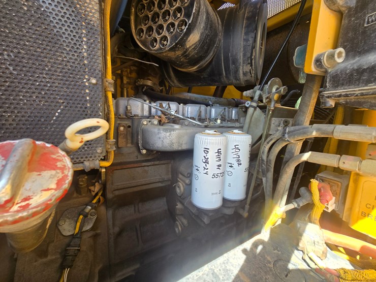 2004-deere-755c-image-31