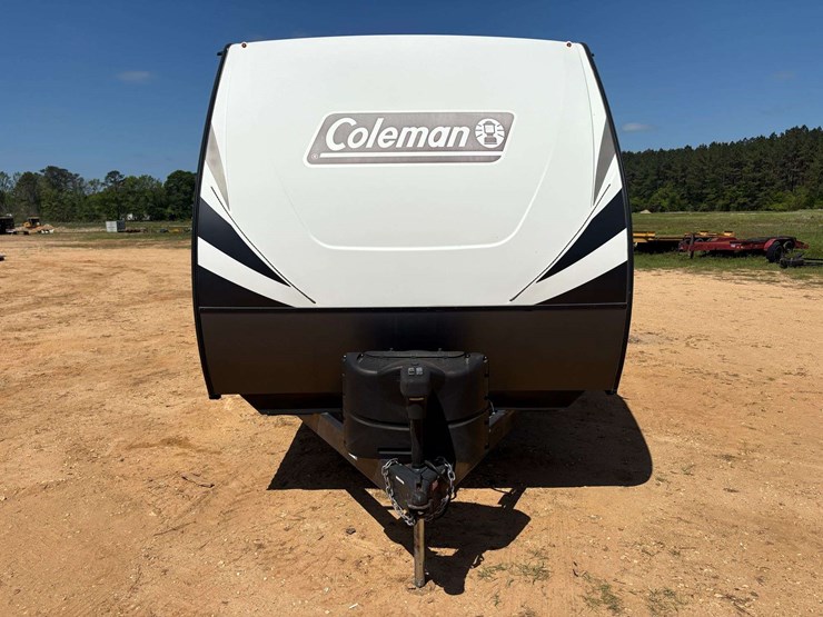 2020-coleman-dutchman-travel-trailer-image-5