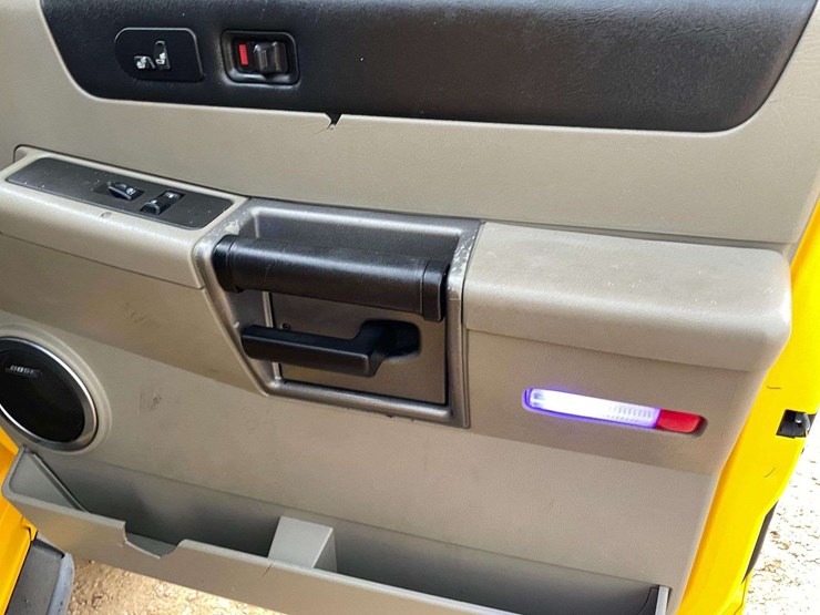 2003-hummer-h2-image-17