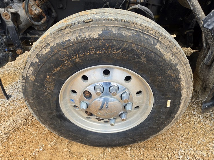 2014-kenworth-t660-image-129