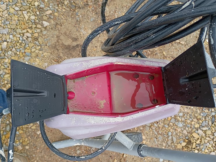 #21658-•-titan-airless-paint-sprayer-image-7