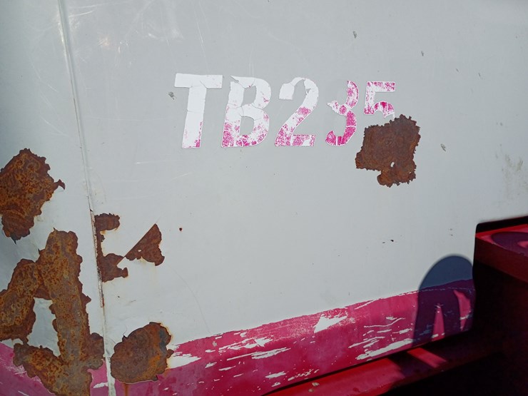 2011-takeuchi-tb285-image-100