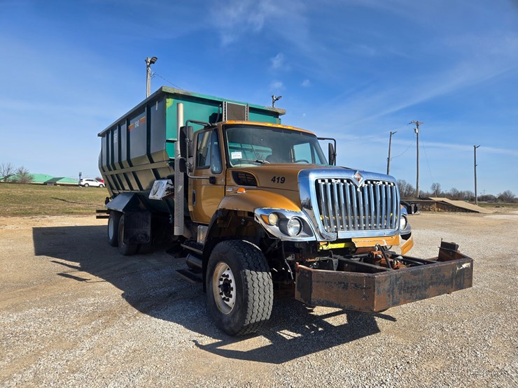 2013-international-workstar-7400-image-27