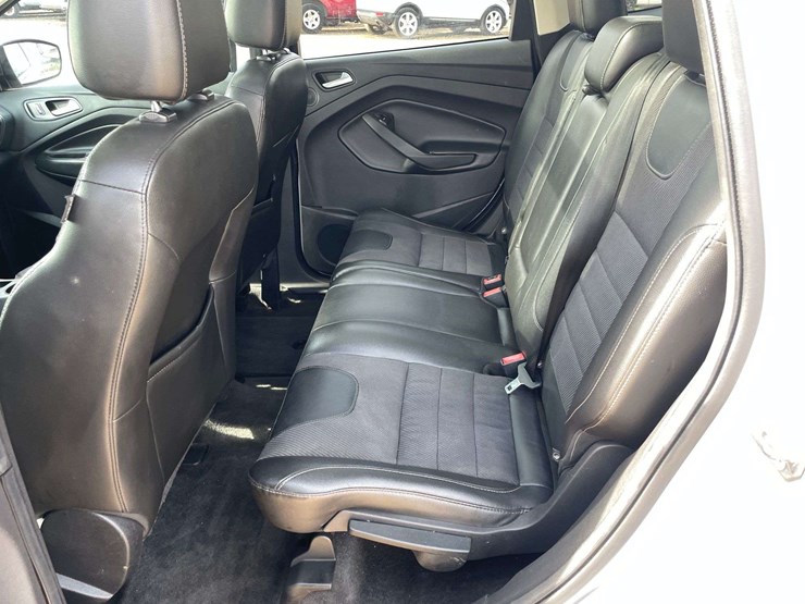 2014-ford-escape-se-image-14