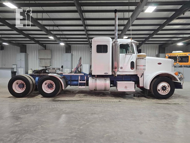 2004-peterbilt-378-image-6