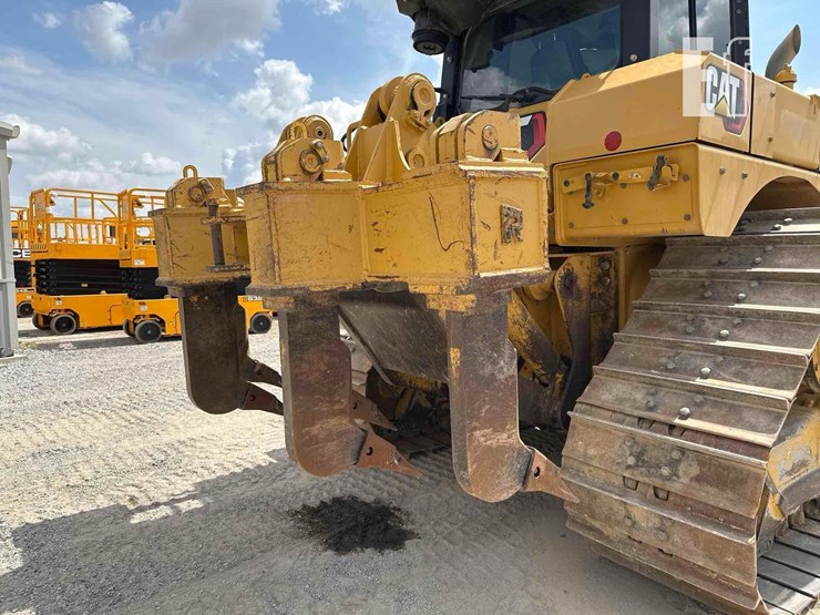 2020-caterpillar-d6-xe-lgp-image-14