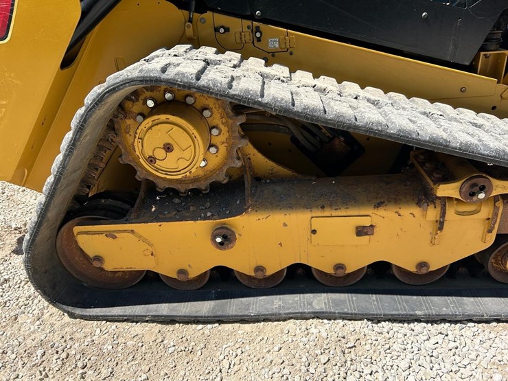 2023-caterpillar-299d3-xe-image-13