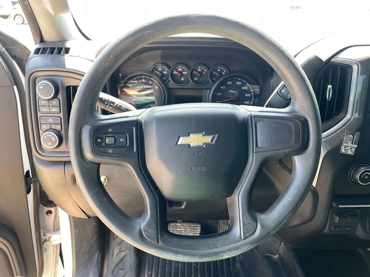 2019-chevrolet-silverado-1500-image-12