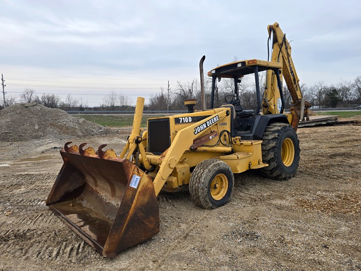 1993-deere-710d-image-3