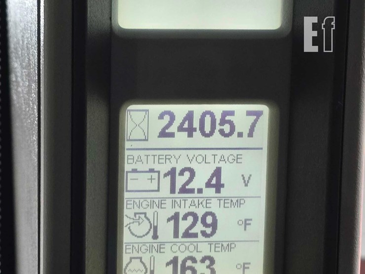 case-ih-patriot-3330-image-22