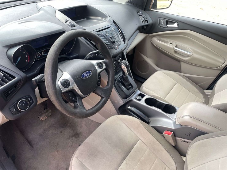 2014-ford-escape-image-11