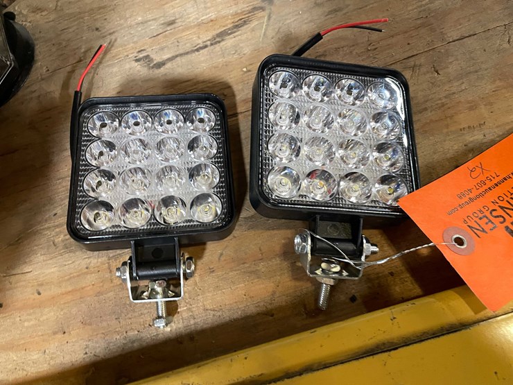 #2422-•-(2)-led-work-lights,-3.5"-square,-12vdc-(pr12)-image-1