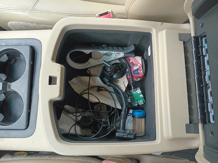 2013-chevrolet-2500-image-45