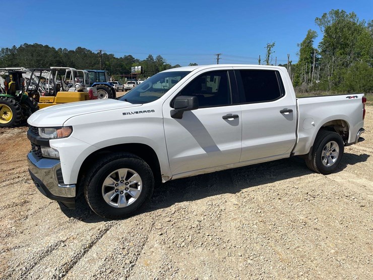 2019-chevrolet-silverado-1500-image-1