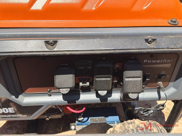 new/unused-generac-xt800e-portable-generator-image-5