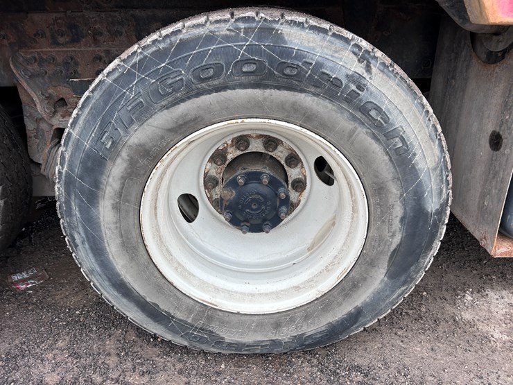 #1690-•-2013-international-7500-6x4-hydro-excavation-truck-image-74