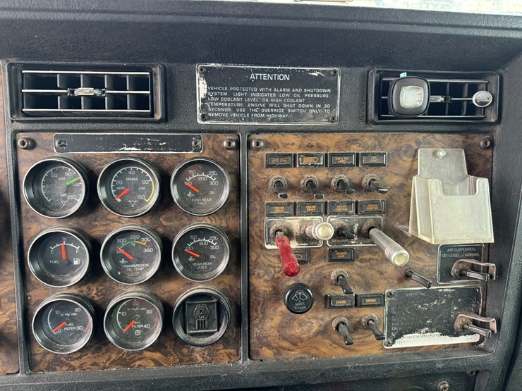 1995-kenworth-t600-image-45