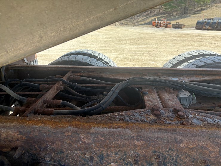 2006-international-7600-image-146