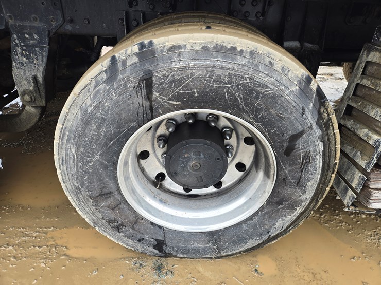 massey-ferguson-8-image-147