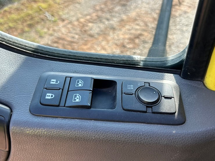 2019-international-12-image-77