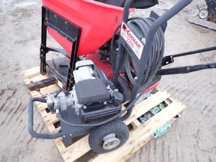 toro-24-in.-push-mower(s)-image-6