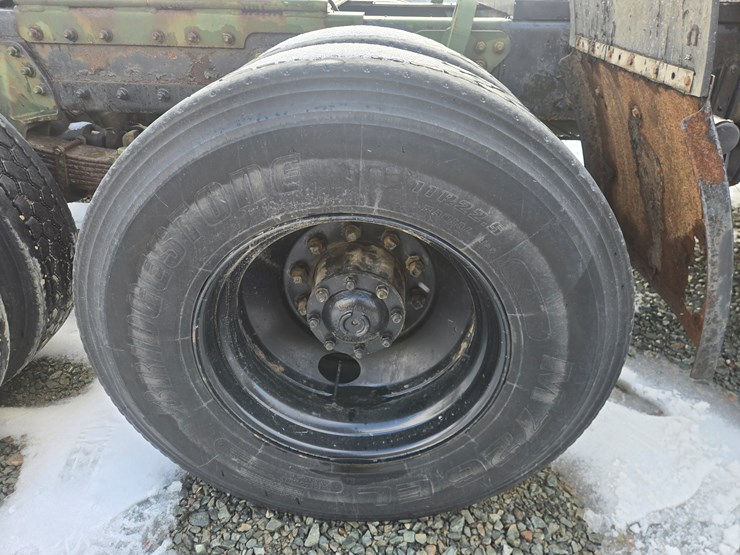 1992-massey-ferguson-8-image-82